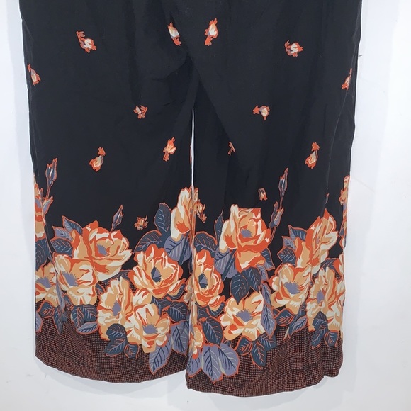 Anthropologie Black Blake Floral Print Trousers size Medium - Picture 12 of 16